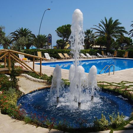 Hotel Costa Verde Tortoreto Eksteriør bilde