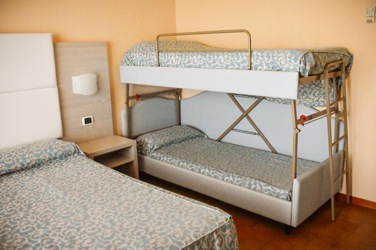 Hotel Costa Verde Tortoreto Eksteriør bilde