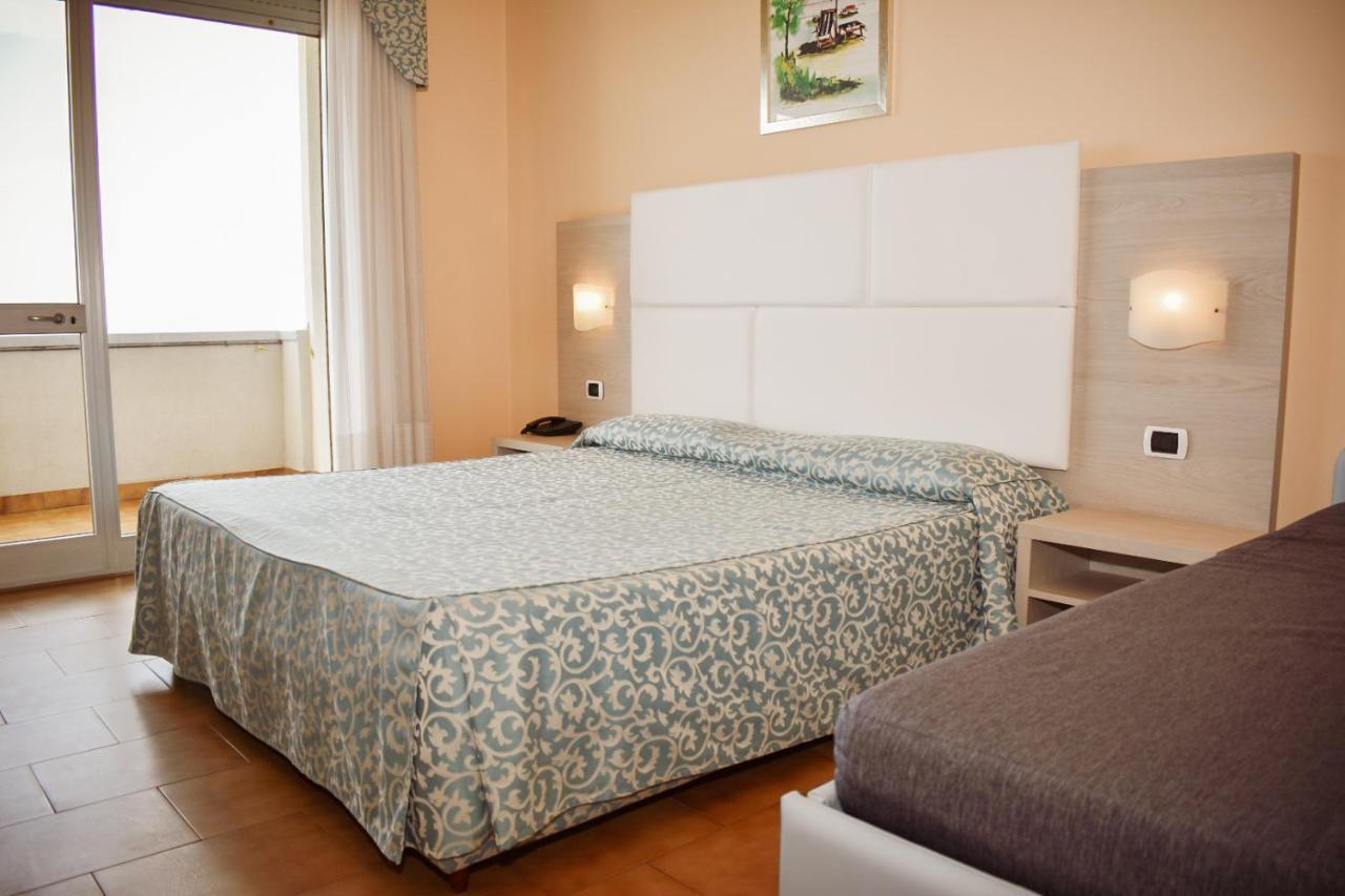 Hotel Costa Verde Tortoreto Eksteriør bilde