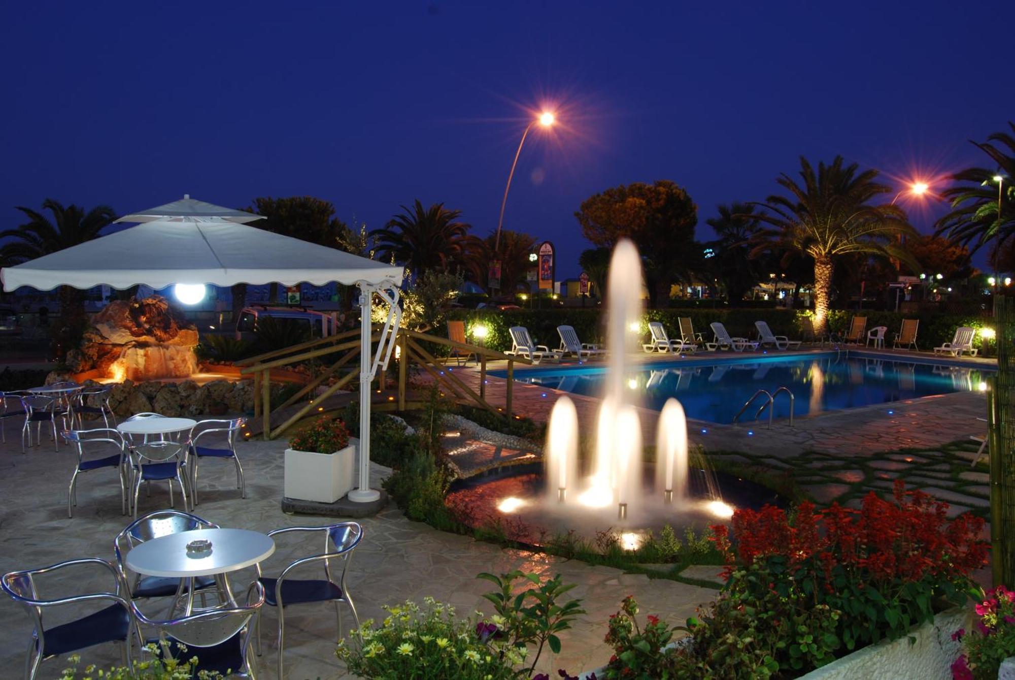 Hotel Costa Verde Tortoreto Eksteriør bilde
