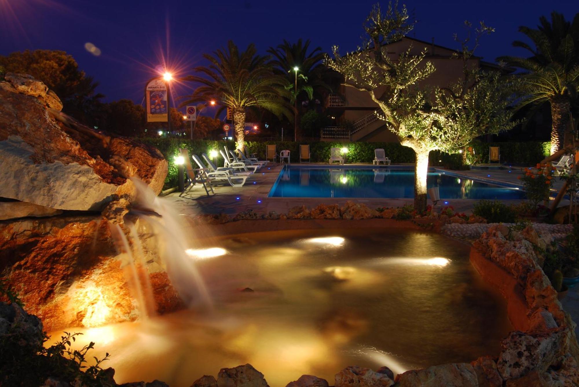 Hotel Costa Verde Tortoreto Eksteriør bilde