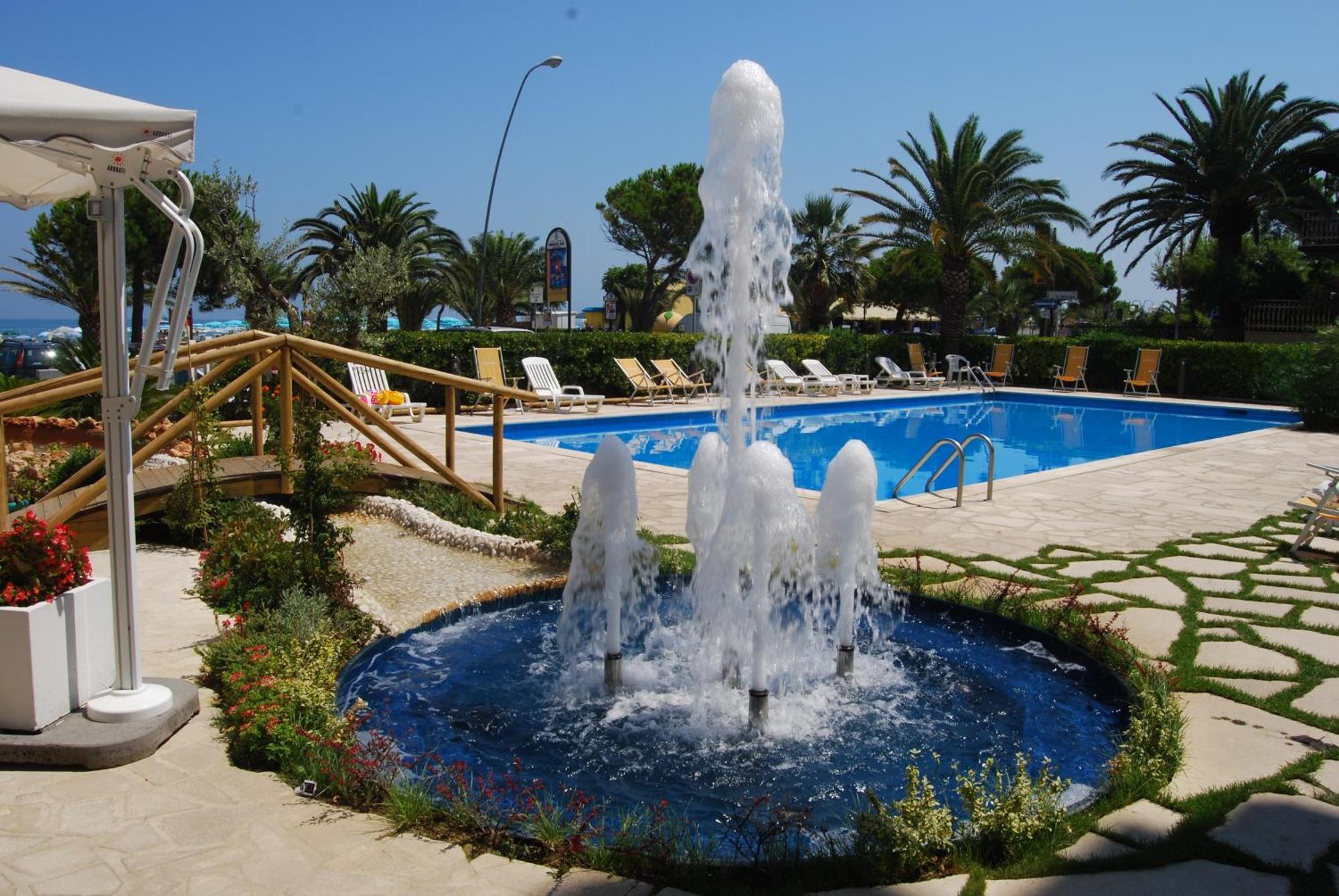 Hotel Costa Verde Tortoreto Eksteriør bilde
